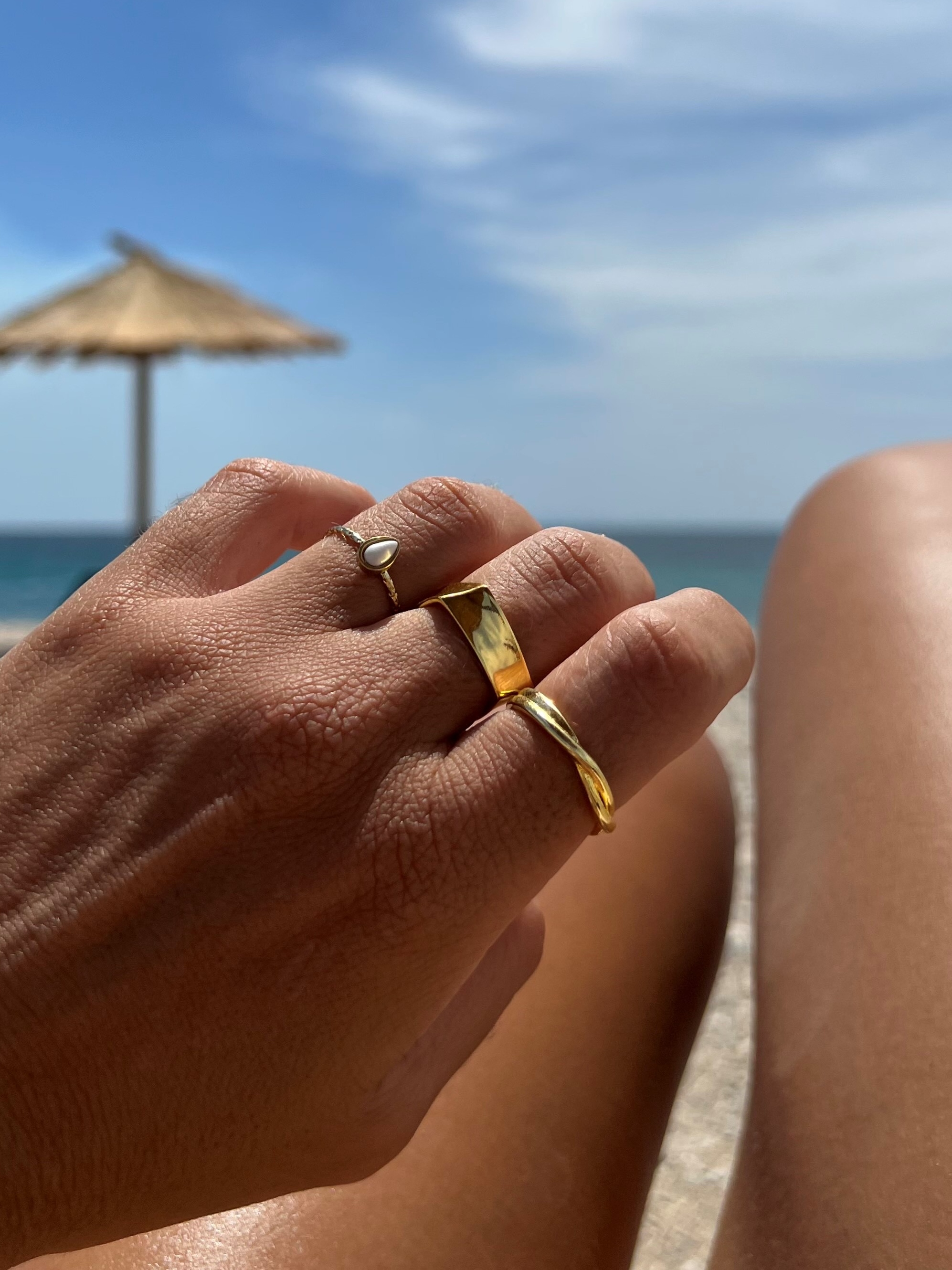 Rebeka's Men's Gold Square Wedding Ring | Rebekajewelry