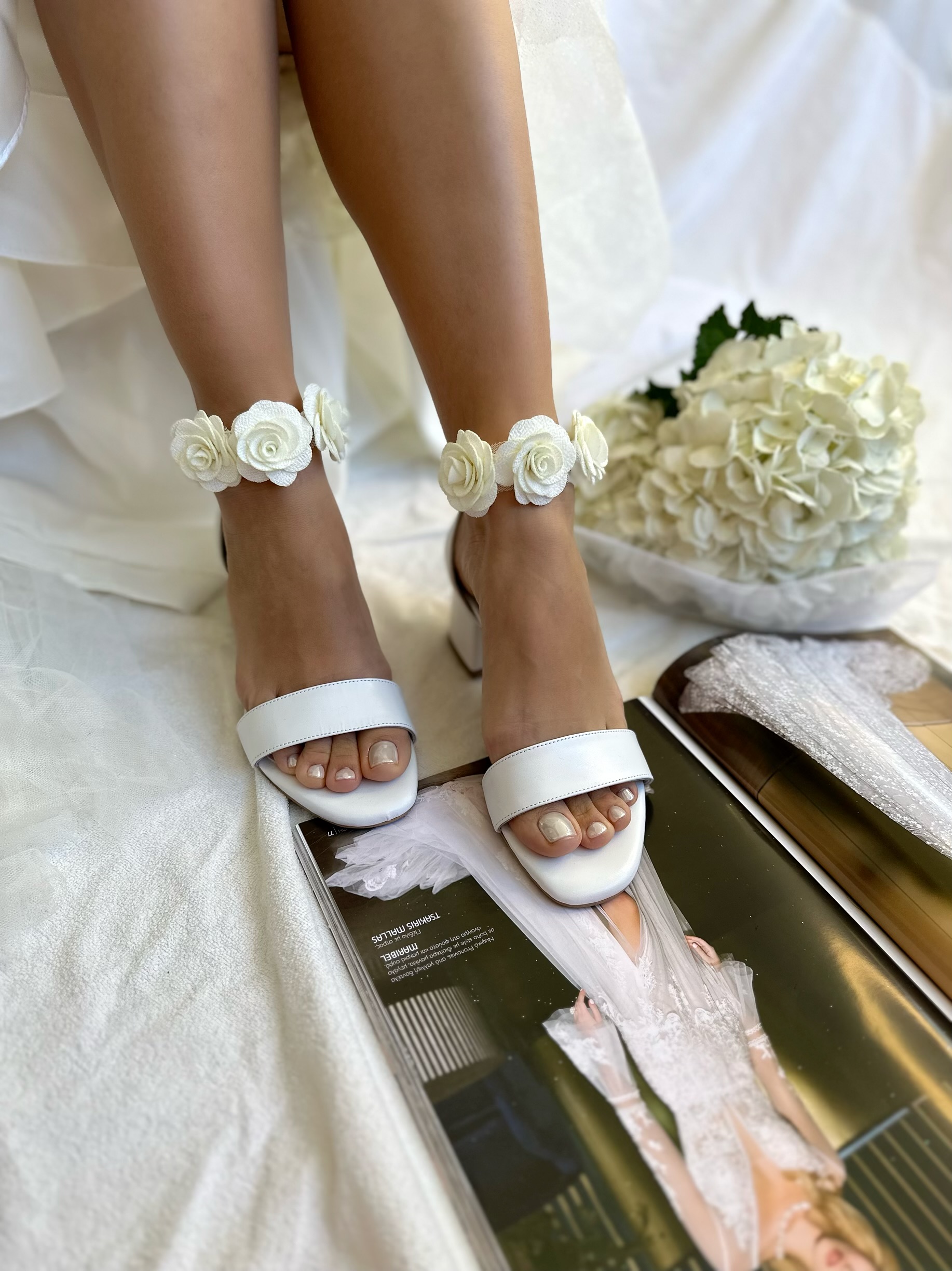 Harlo Shoes Daniela Satin Pointed Toe Stiletto With Crystal Ankle Bracelet  - White Ivory - Marrime