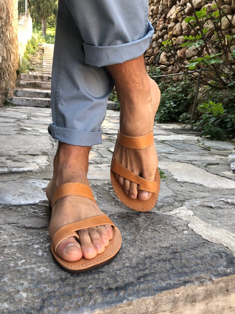 LEATHER SANDALS :: Men's Sandals :: Leather Toe Ring Sandals Men wits ...