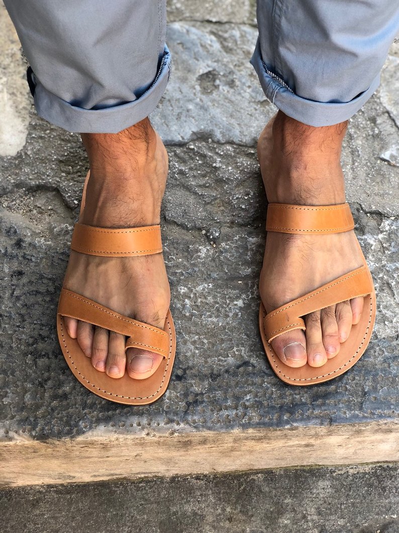 LEATHER SANDALS :: Men's Sandals :: Leather Toe Ring Sandals Men wits ...
